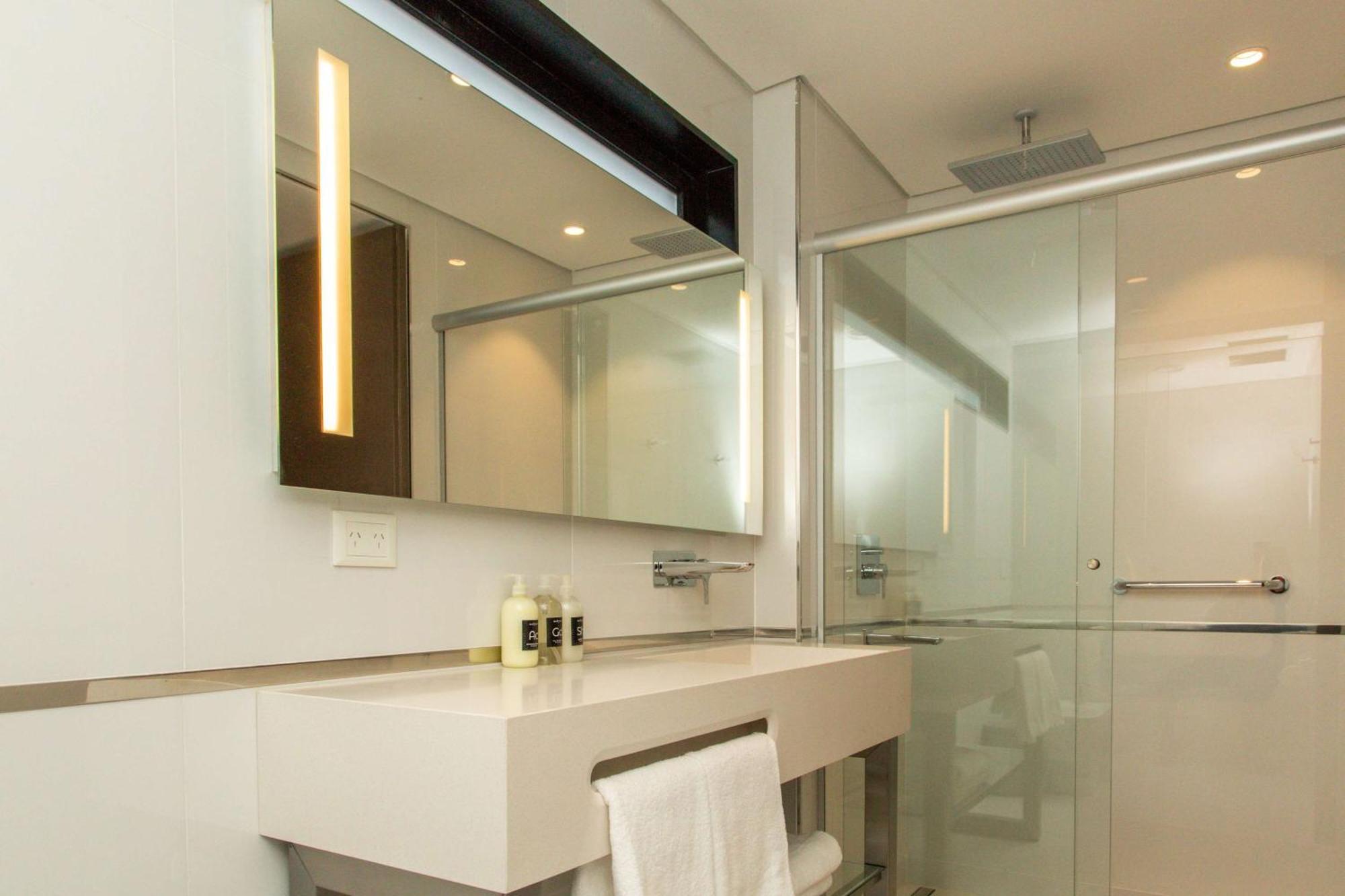 Hotel Dazzler By Wyndham La Plata Esterno foto