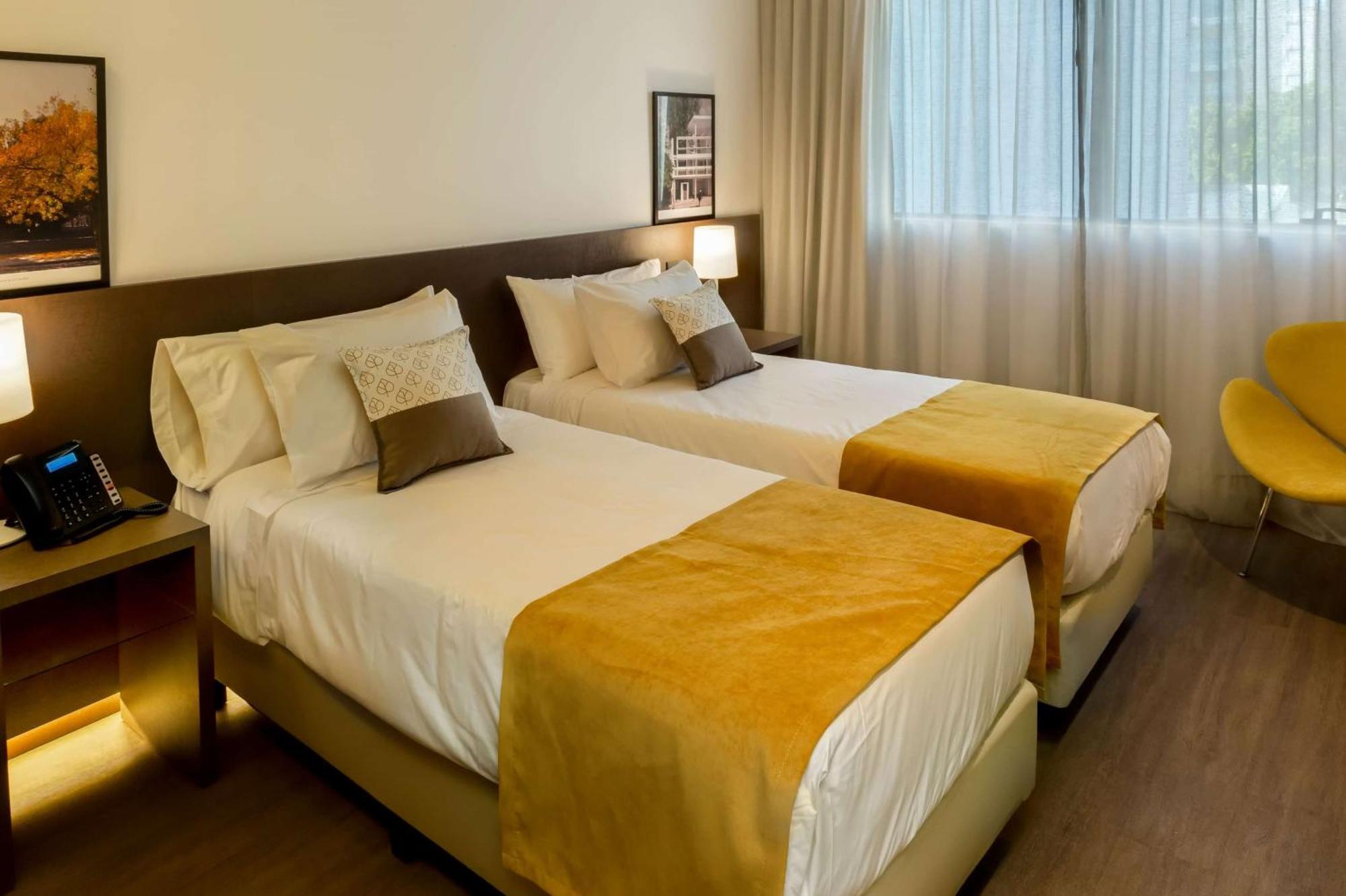 Hotel Dazzler By Wyndham La Plata Esterno foto