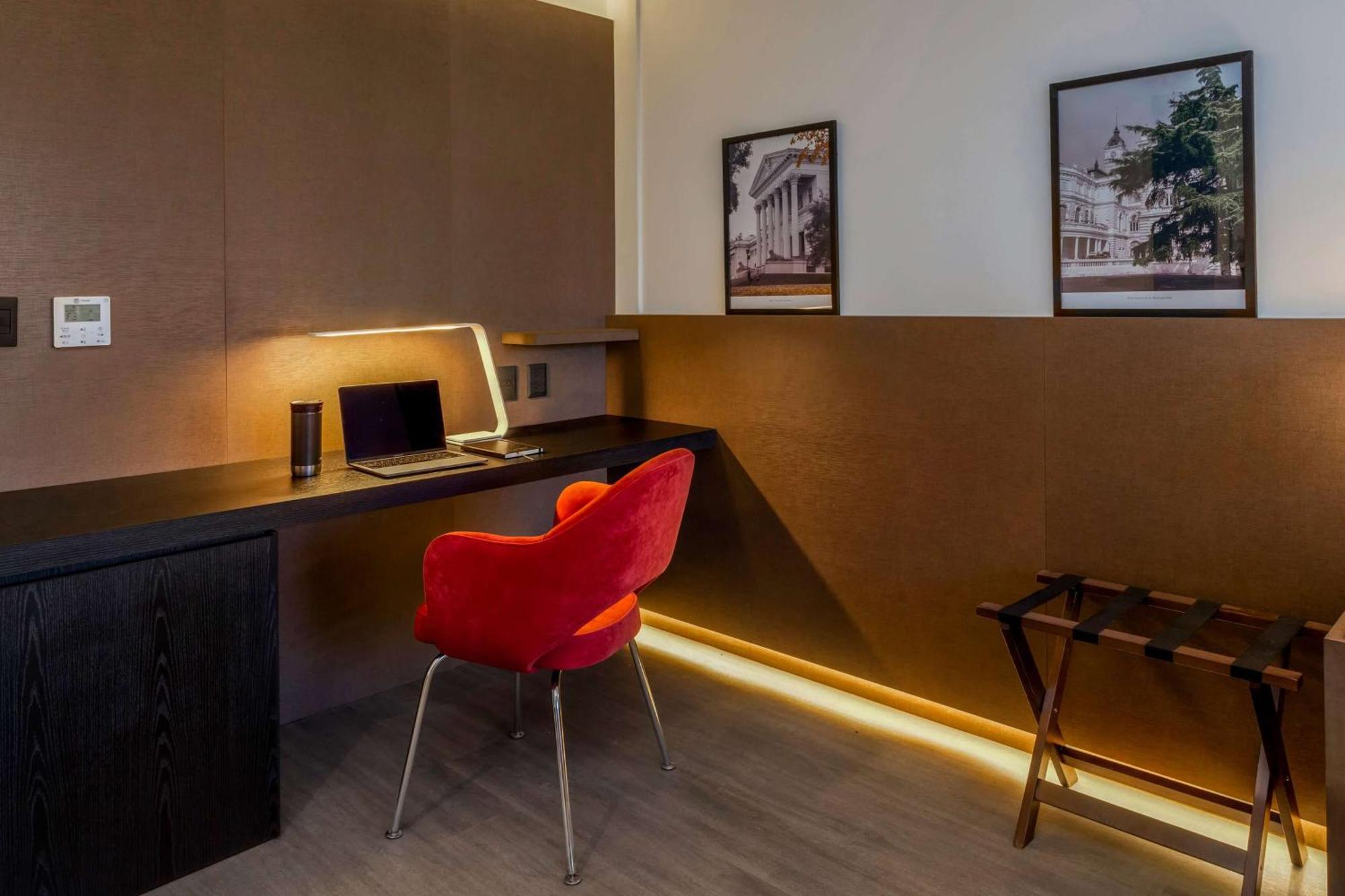 Hotel Dazzler By Wyndham La Plata Esterno foto
