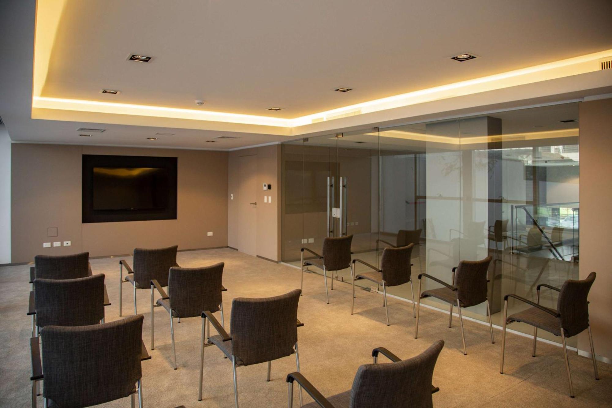 Hotel Dazzler By Wyndham La Plata Esterno foto