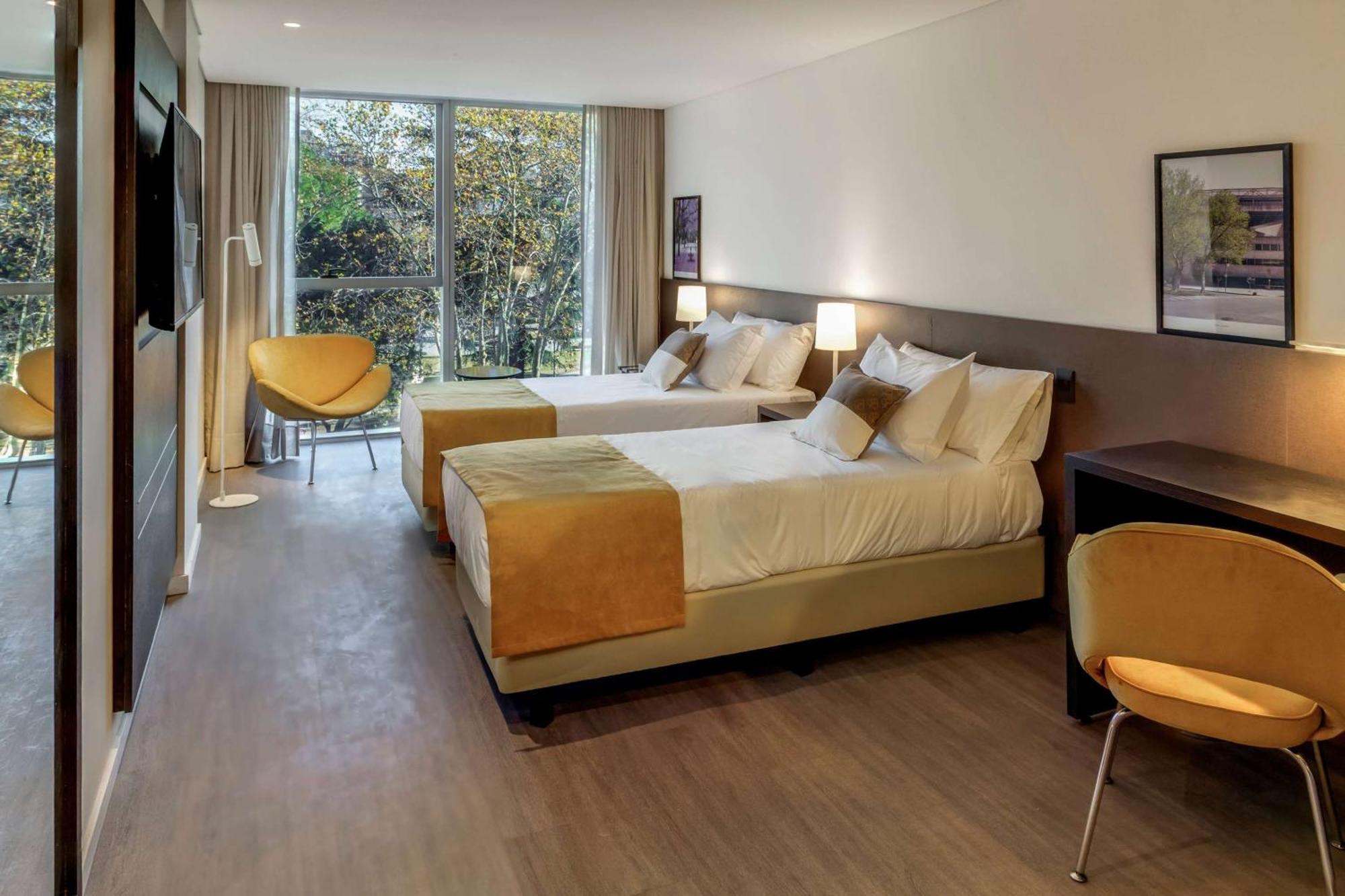 Hotel Dazzler By Wyndham La Plata Esterno foto